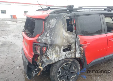 2016 Jeep Renegade Trailhawk z USA, uszkodzony, nr VIN ZACCJBCT8GPD71956